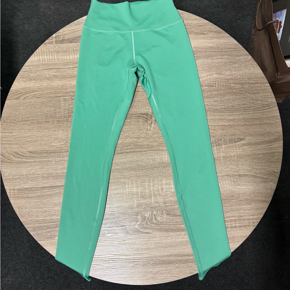ALO Yoga M Green ‘Airlift’ Leggings